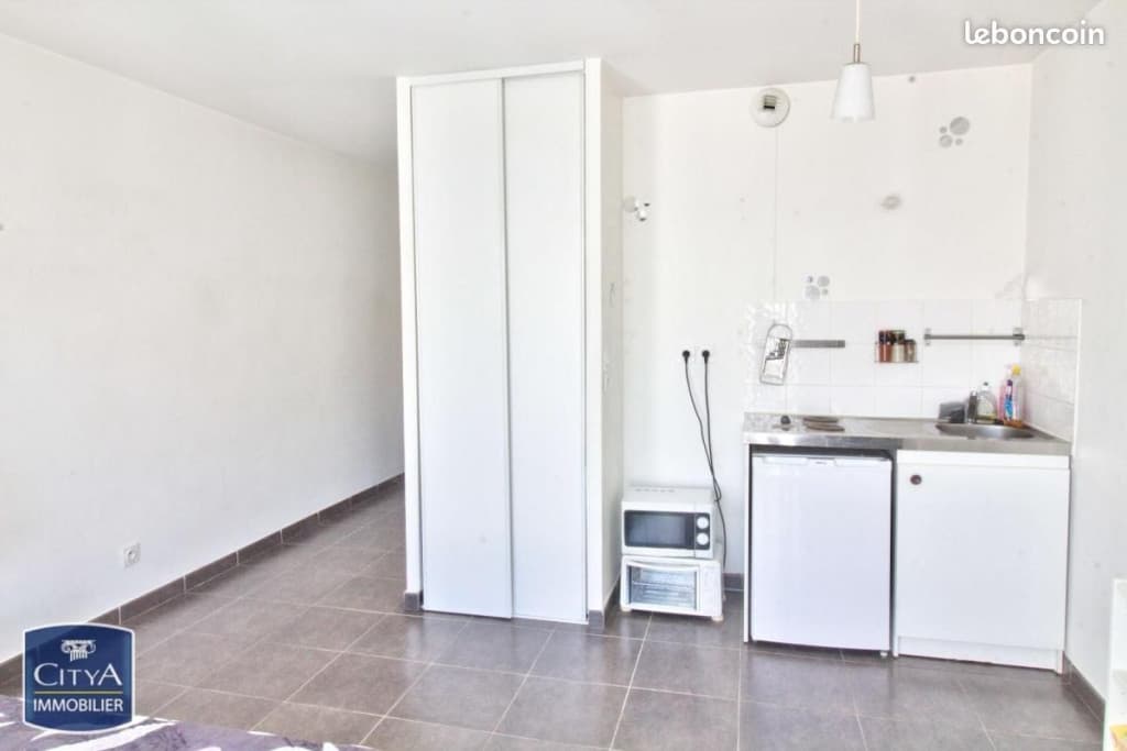 Studio 1 pièce 25 m²